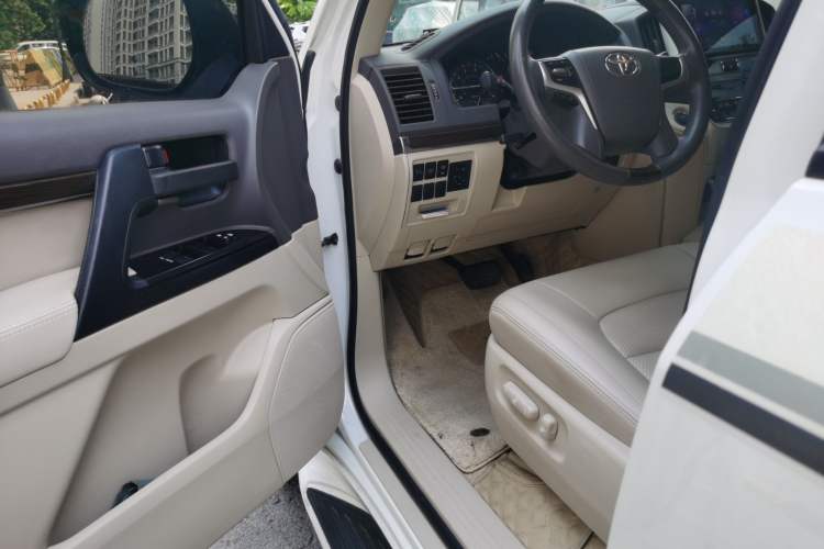 Used Toyota Land Cruiser  Driver Seat
