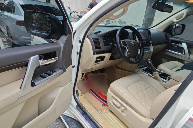Used Toyota Land Cruiser  Driver Seat