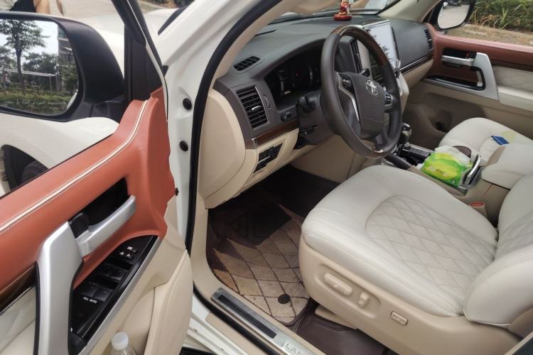 Used Toyota Land Cruiser  Driver Seat
