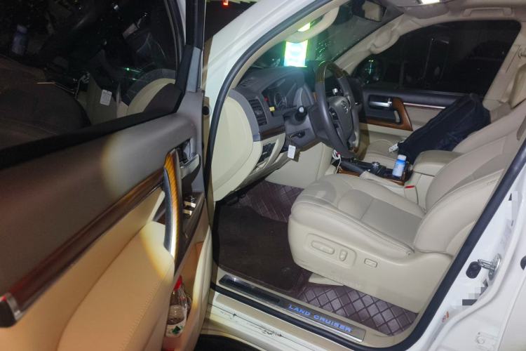 Used Toyota Land Cruiser  Driver Seat