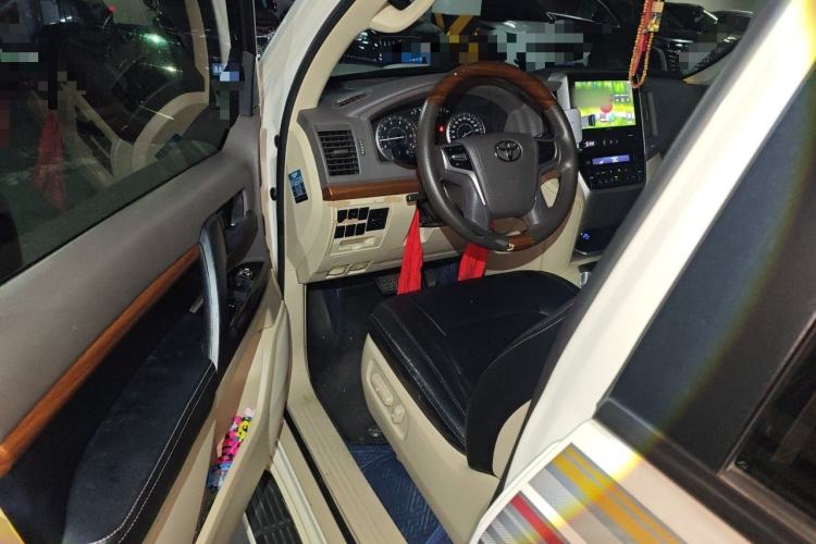Used Toyota Land Cruiser  Driver Seat