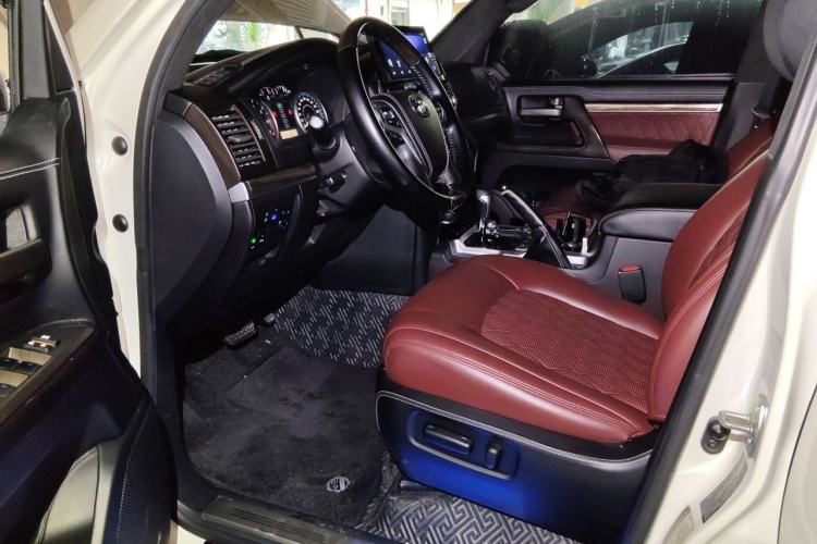 Used Toyota Land Cruiser  Driver Seat