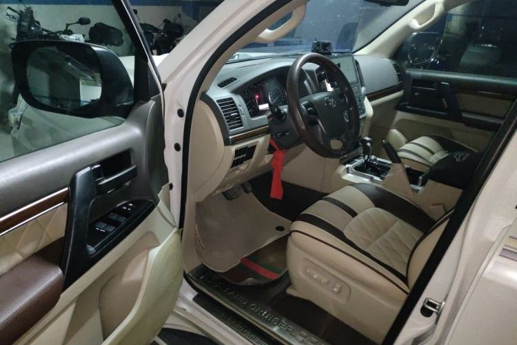 Used Toyota Land Cruiser  Driver Seat