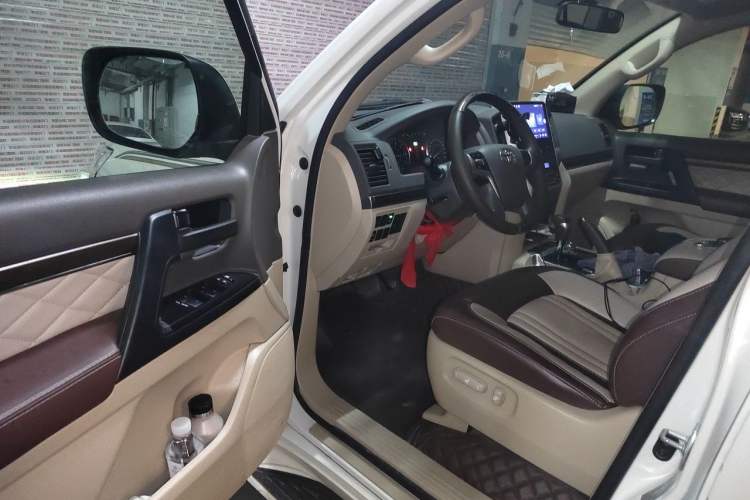 Used Toyota Land Cruiser  Driver Seat