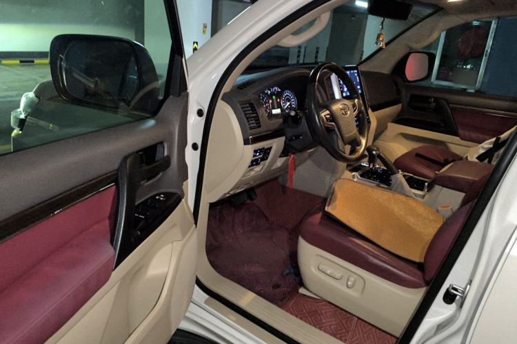 Used Toyota Land Cruiser  Driver Seat