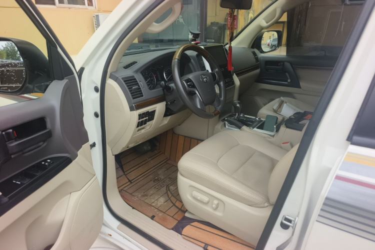 Used Toyota Land Cruiser  Driver Seat