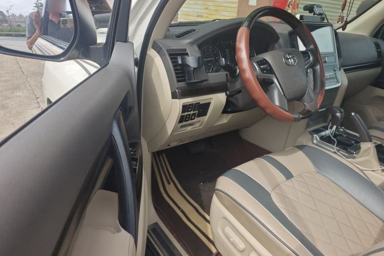 Used Toyota Land Cruiser  Driver Seat