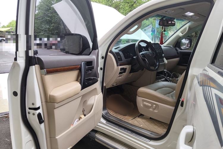 Used Toyota Land Cruiser  Driver Seat