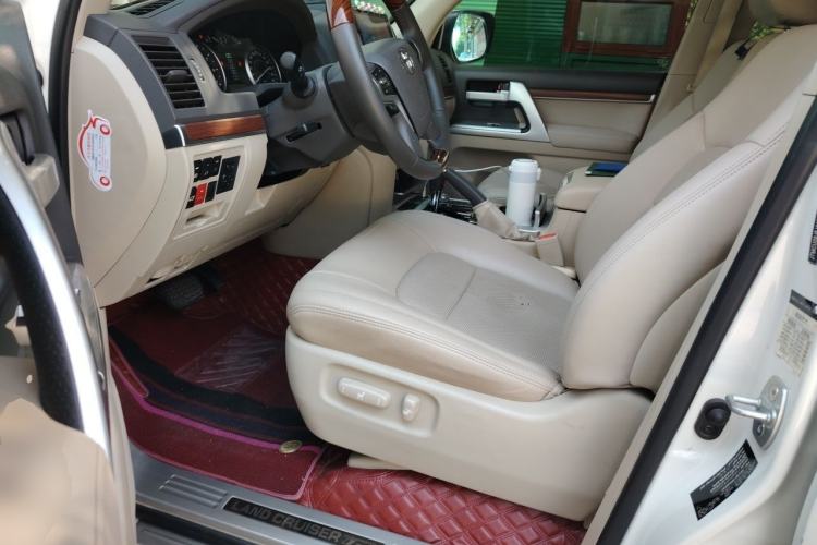Used Toyota Land Cruiser  Driver Seat
