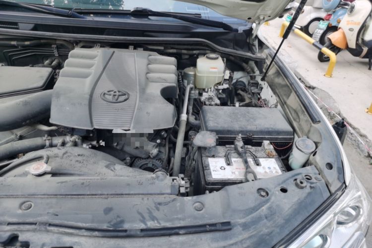 Used Toyota Land Cruiser  Engine Bay Left