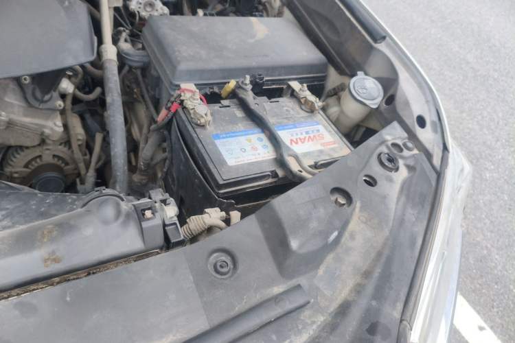 Used Toyota Land Cruiser 2018 4.0 GX-R Eight Cylinders No Winch Outboard Mount Middle East Engine Bay Left