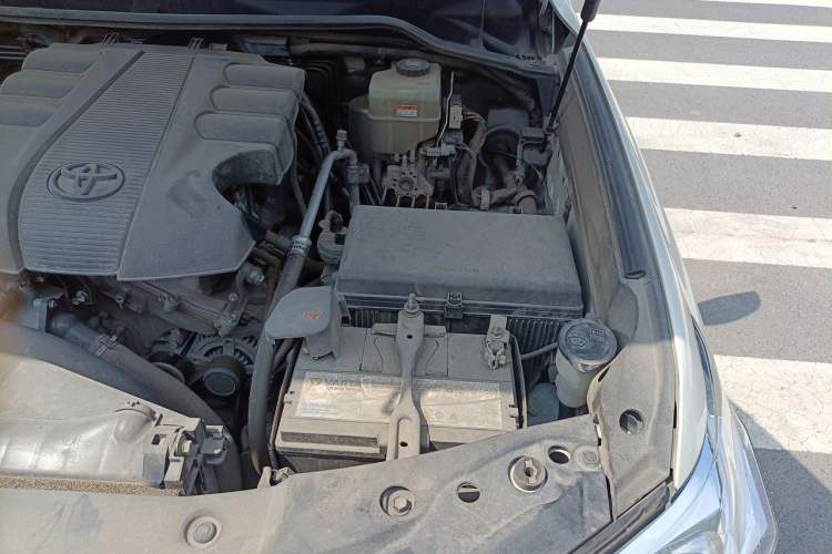 Used Toyota Land Cruiser  Engine Bay Left