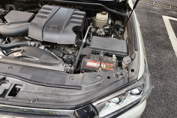 Used Toyota Land Cruiser  Engine Bay Left