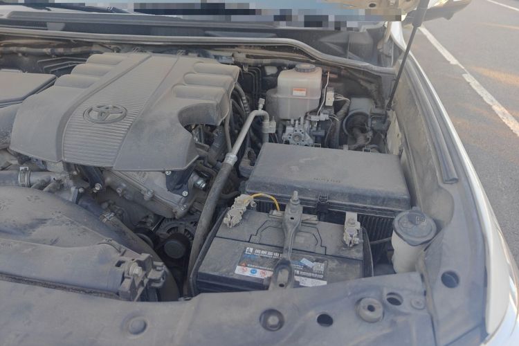 Used Toyota Land Cruiser  Engine Bay Left