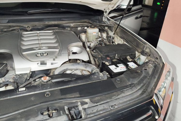 Used Toyota Land Cruiser  Engine Bay Left