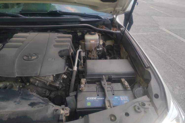 Used Toyota Land Cruiser  Engine Bay Left