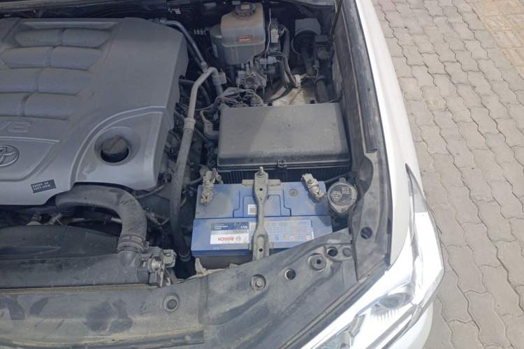 Used Toyota Land Cruiser  Engine Bay Left