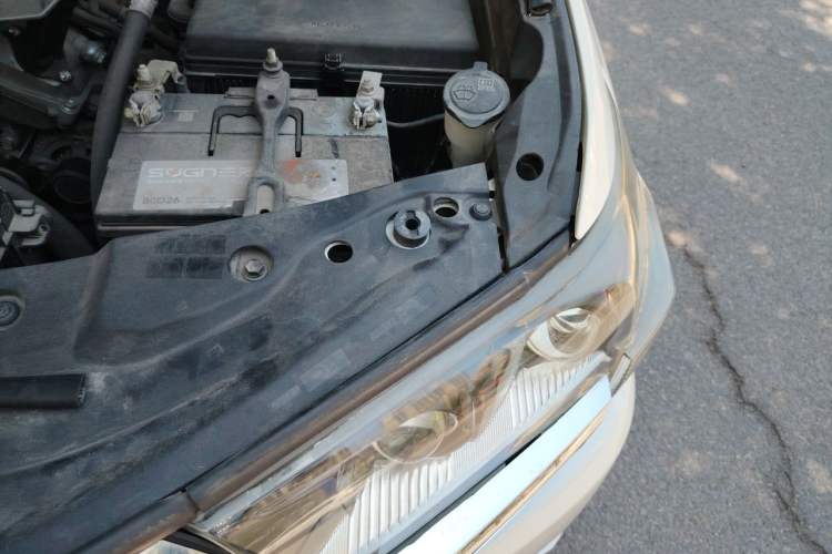 Used Toyota Land Cruiser  Engine Bay Left