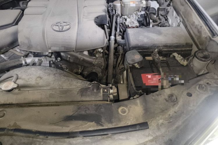 Used Toyota Land Cruiser  Engine Bay Left