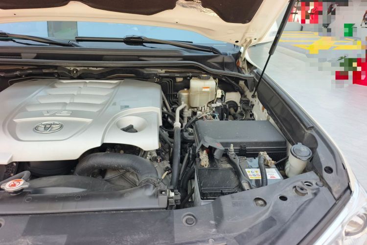 Used Toyota Land Cruiser  Engine Bay Left