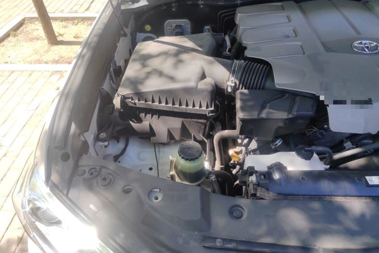Used Toyota Land Cruiser  Engine Bay Right
