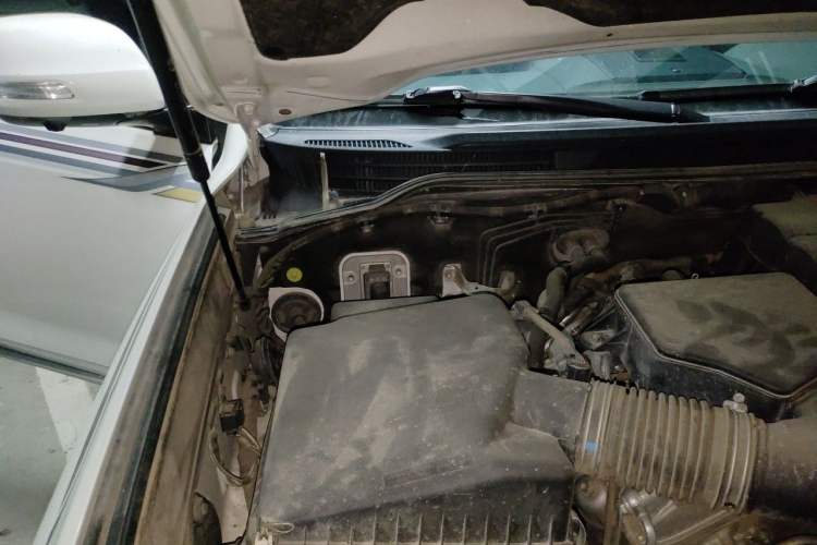 Used Toyota Land Cruiser  Engine Bay Right