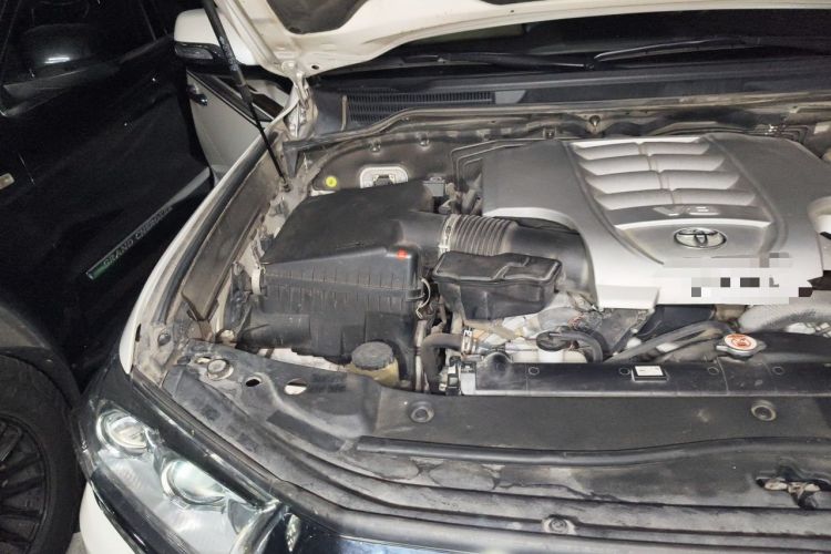 Used Toyota Land Cruiser  Engine Bay Right