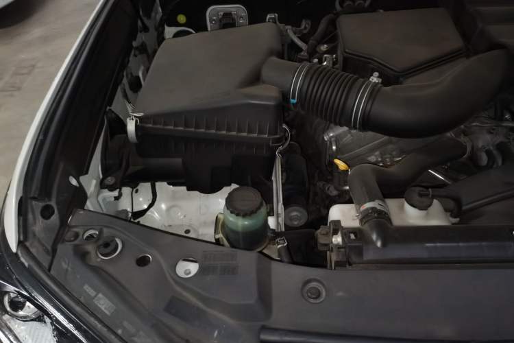 Used Toyota Land Cruiser  Engine Bay Right