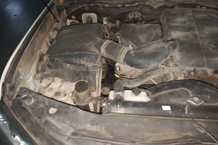 Used Toyota Land Cruiser  Engine Bay Right