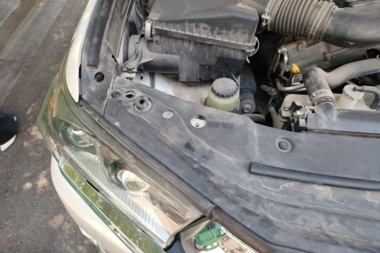 Used Toyota Land Cruiser  Engine Bay Right