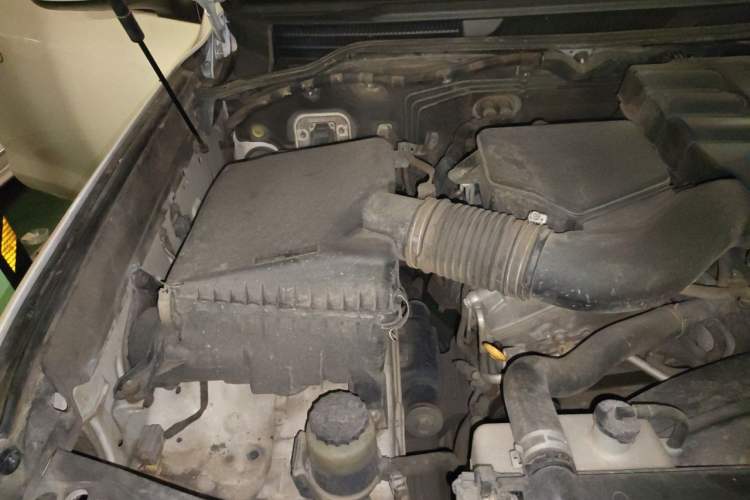 Used Toyota Land Cruiser  Engine Bay Right