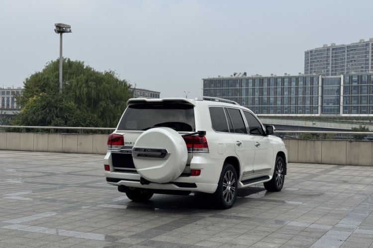 Used Toyota Land Cruiser 2018 4.0 GX-R Eight Cylinders No Winch Outboard Mount Middle East Exterior 5