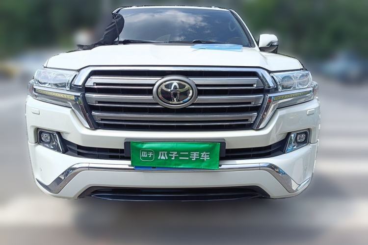 Used Toyota Land Cruiser  Front