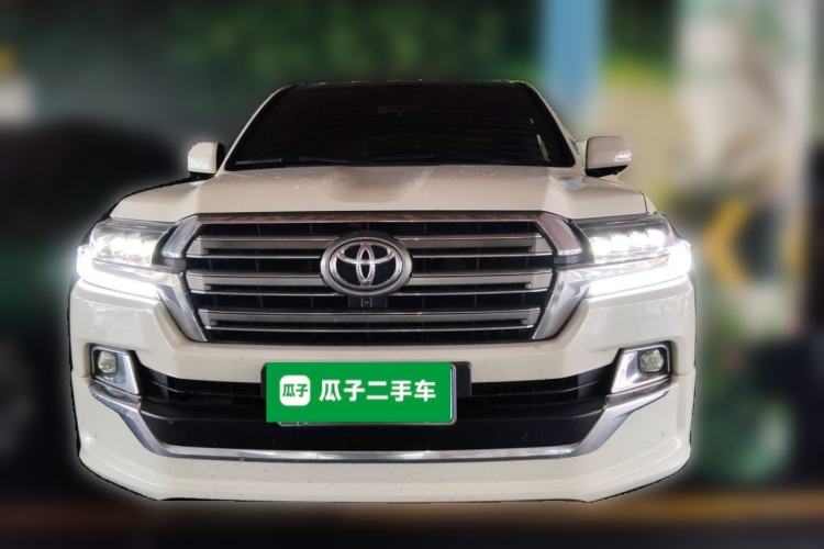 Used Toyota Land Cruiser  Front