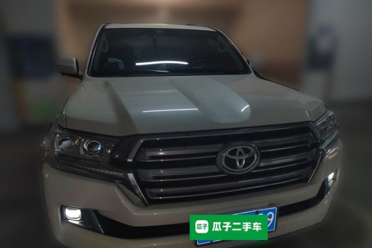 Used Toyota Land Cruiser  Front