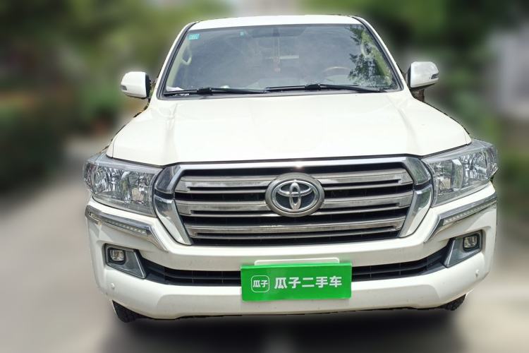 Used Toyota Land Cruiser  Front