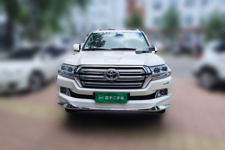 Used Toyota Land Cruiser  Front
