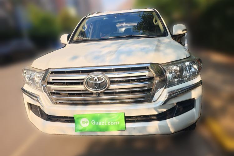 Used Toyota Land Cruiser 2018 4.0 Iron-Wheel Refrigerator Basic Version with No Electric Base Middle East Market Front
