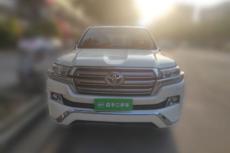 Used Toyota Land Cruiser  Front