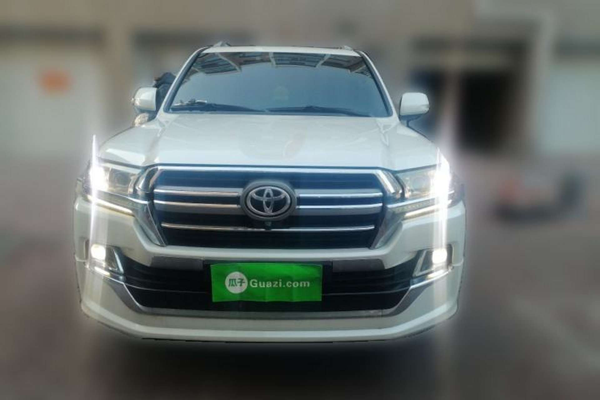 Used Toyota Land Cruiser  Front