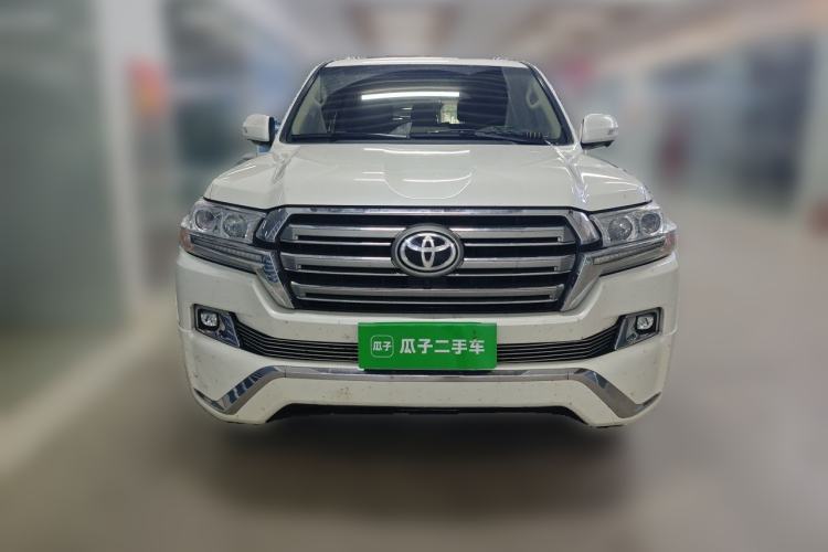 Used Toyota Land Cruiser  Front