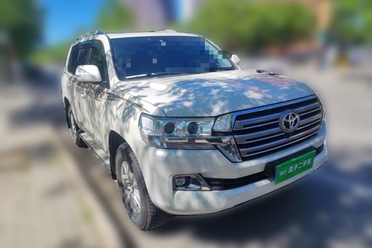 Used Toyota Land Cruiser  Front Right 45 Deg