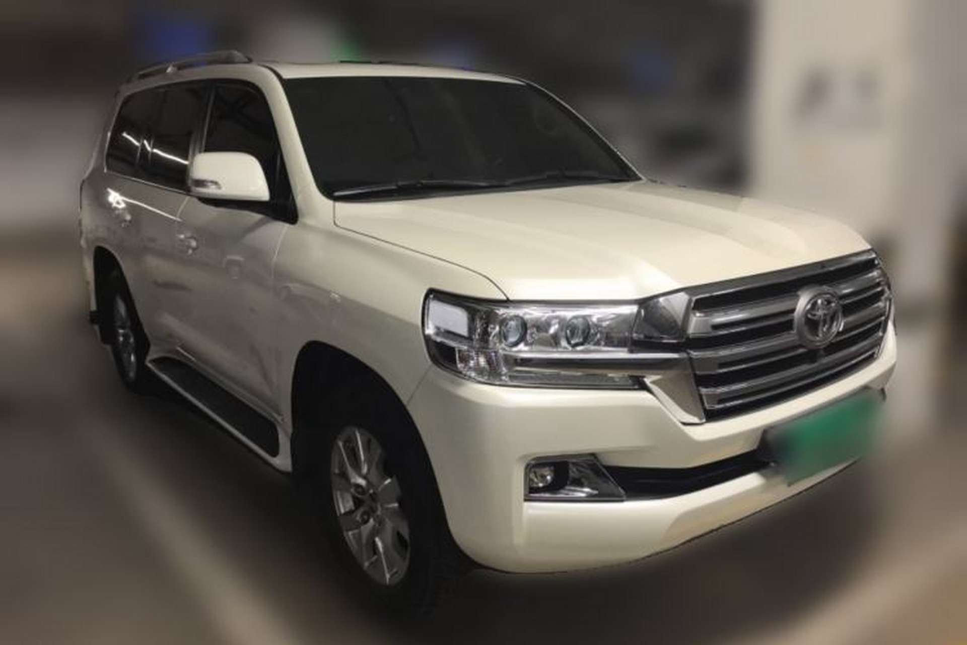 Used Toyota Land Cruiser  Front Right 45 Deg