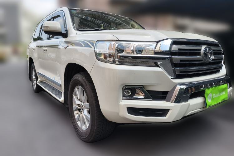 Used Toyota Land Cruiser  Front Right 45 Deg