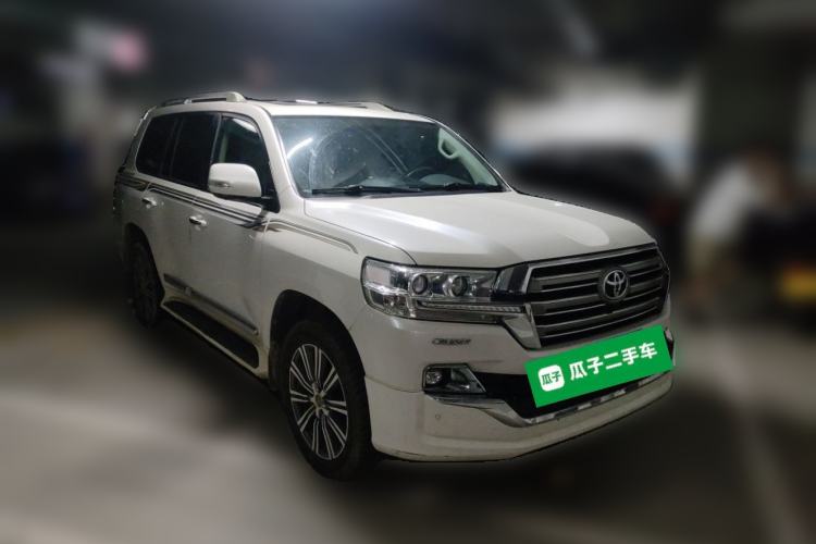 Used Toyota Land Cruiser  Front Right 45 Deg