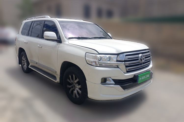 Used Toyota Land Cruiser  Front Right 45 Deg