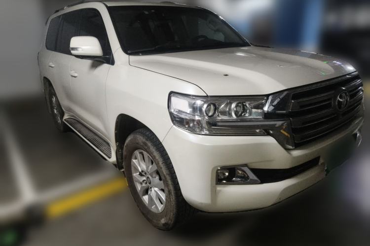 Used Toyota Land Cruiser  Front Right 45 Deg