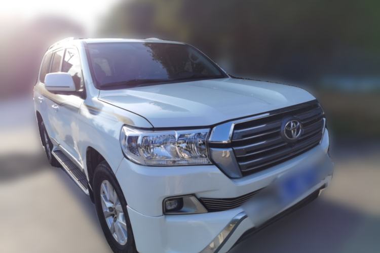 Used Toyota Land Cruiser  Front Right 45 Deg