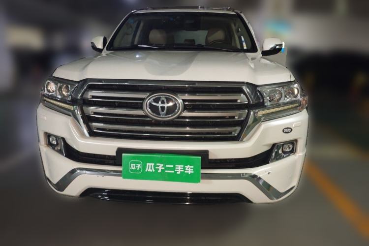 Used Toyota Land Cruiser  Front