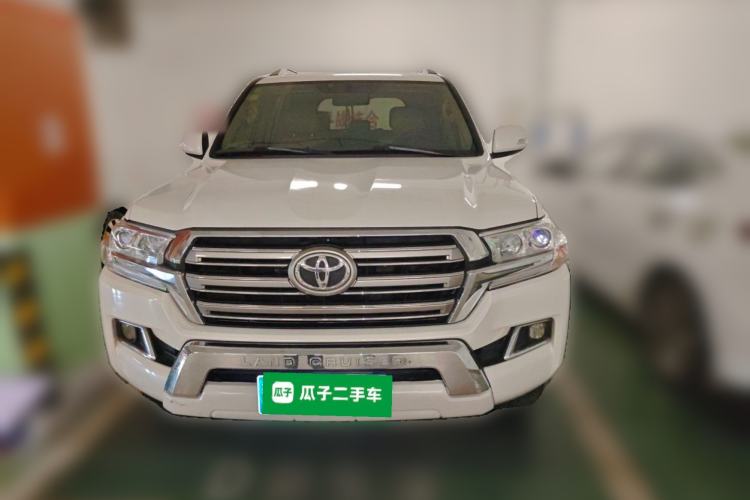Used Toyota Land Cruiser  Front
